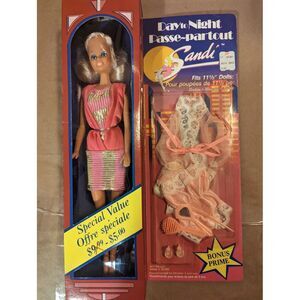 Sandi Doll by Totsy - Day to Night Passe~partout 1987
Dress  Pink
Nightgown Pink